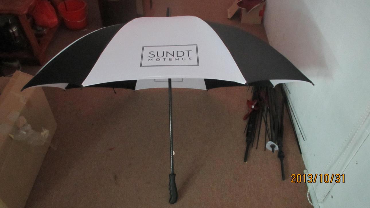 手動開關(guān)全纖維廣告?zhèn)?廣告雨傘,南寧廣告雨傘定做批發(fā)